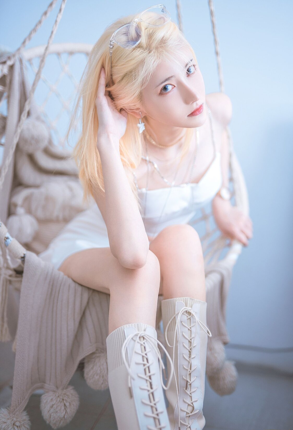 ͼ Coser Momoko [Coser ģ ɫʽװ/9P ] P.1 